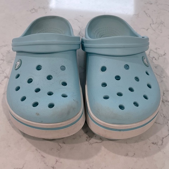 CROCS crocband Light Blue Clogs Size 6 - Picture 3 of 10